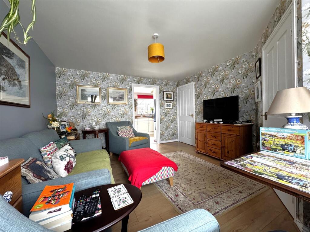 House in Forest of Dean, Newent - More