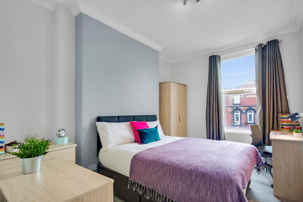 House in Leeds - View 5
