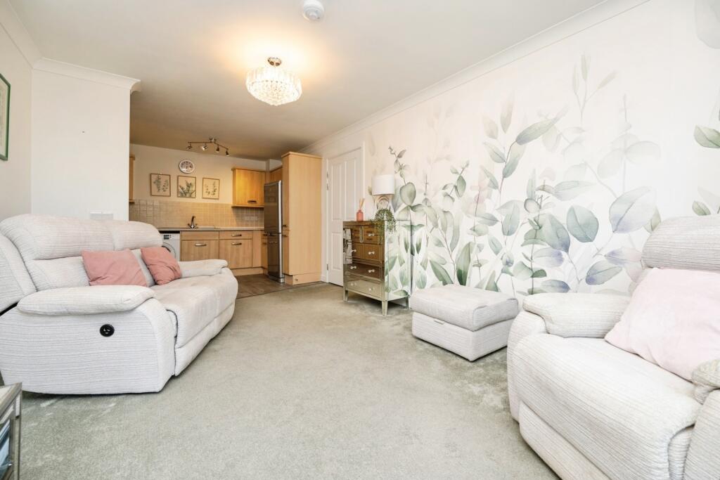 Queensway, Oldbury, West Midlands, B68 photo 5