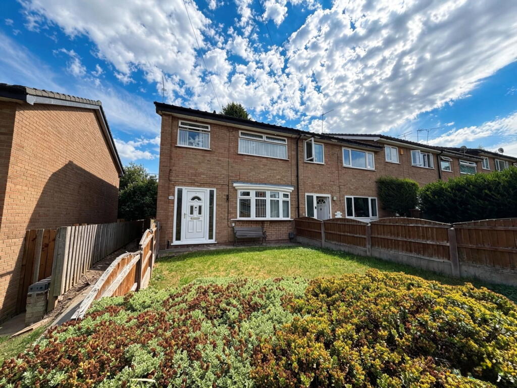 Main image of property: Grange Close,Hyde,SK14 5PW