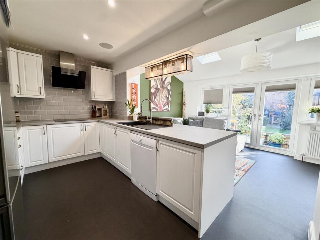 House in Leeds, Kippax - View 5