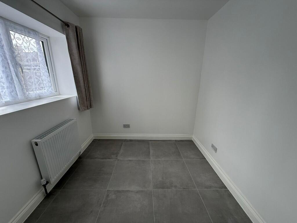 Main image of property: 46, St. Marys Road, Ilford, London, IG1