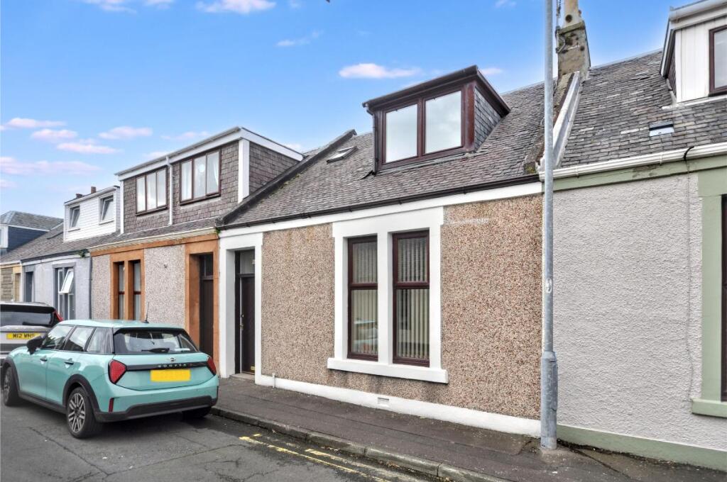 Main image of property: 86 Wilson Street, Girvan, South Ayrshire KA26 9AR