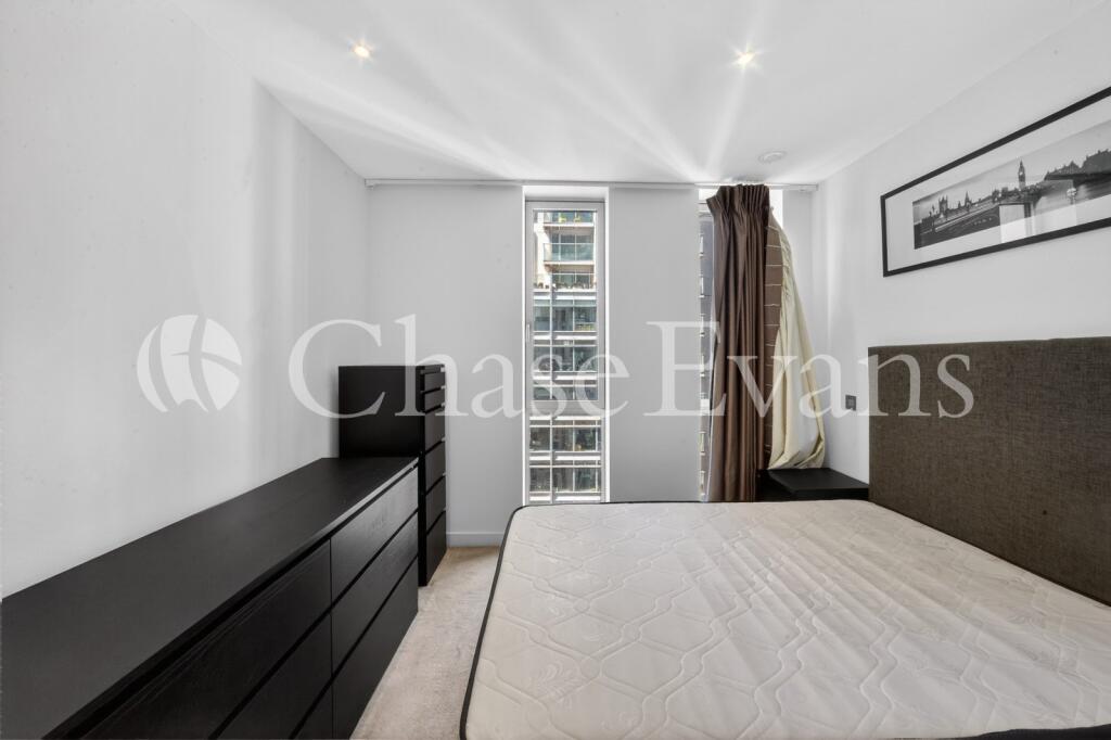 Apartment in London - More