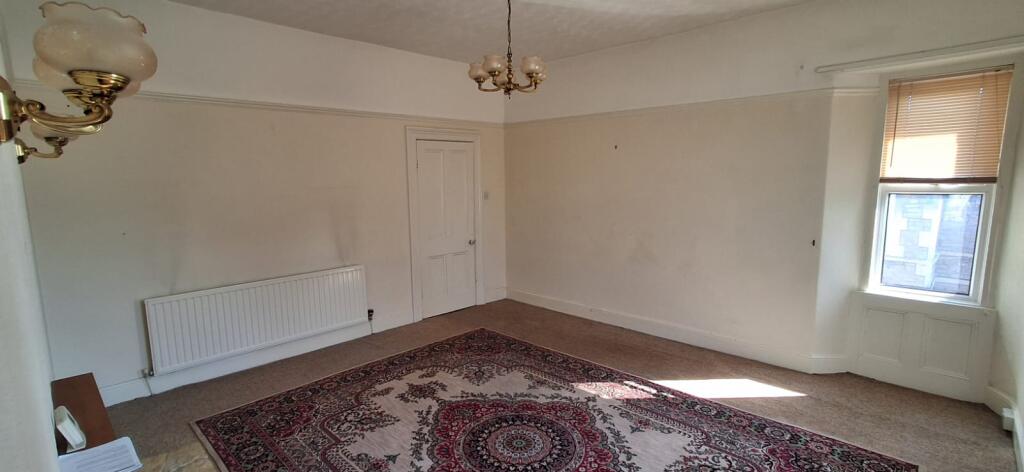 Apartment in Weston-super-Mare, Cliftonville - View 3