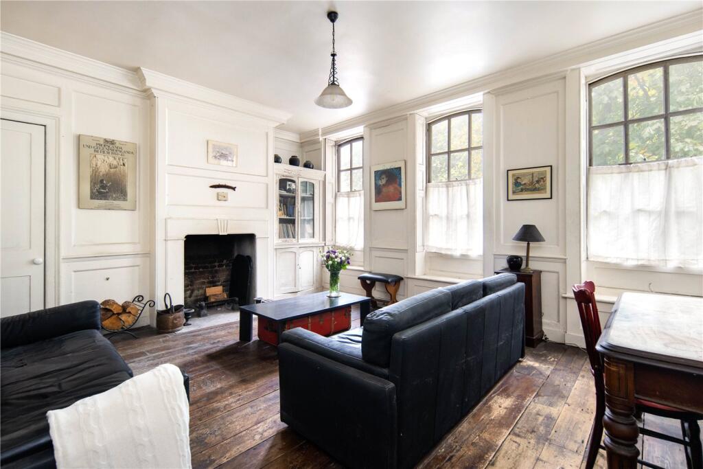 House in London, Stepney - View 2