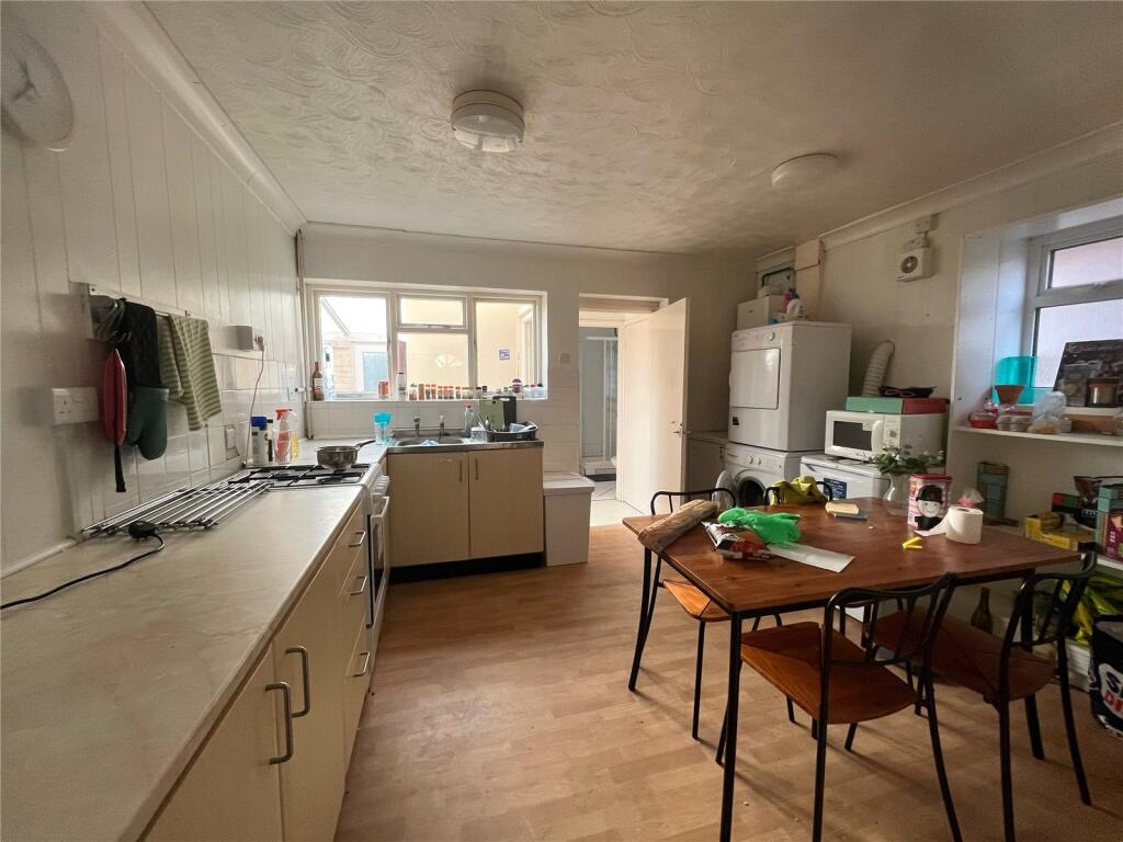 House in Southampton - View 2