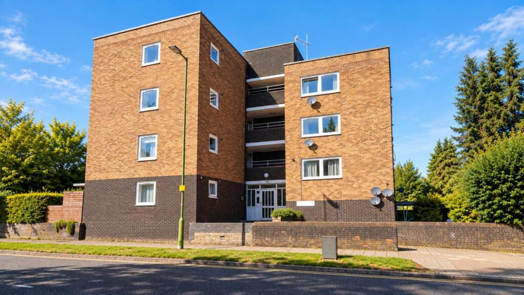 Apartment in Hatfield, Roe Green