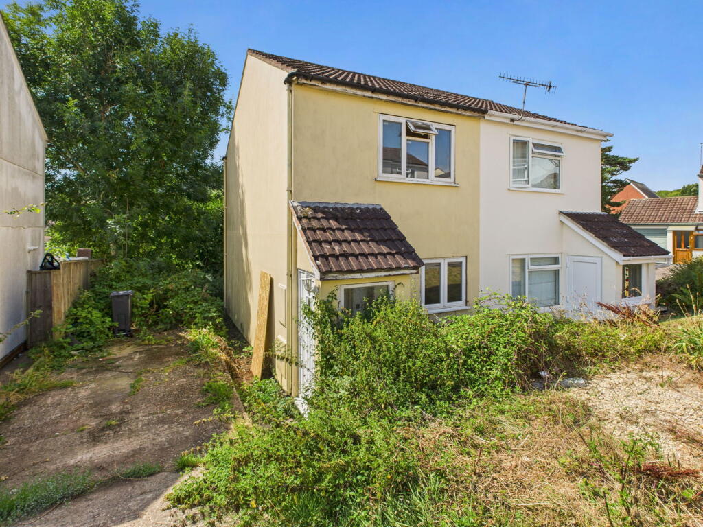 2-bed semi-detached on Ladymead, Woolbrook, Sidmouth, EX10 9XN, £159,950