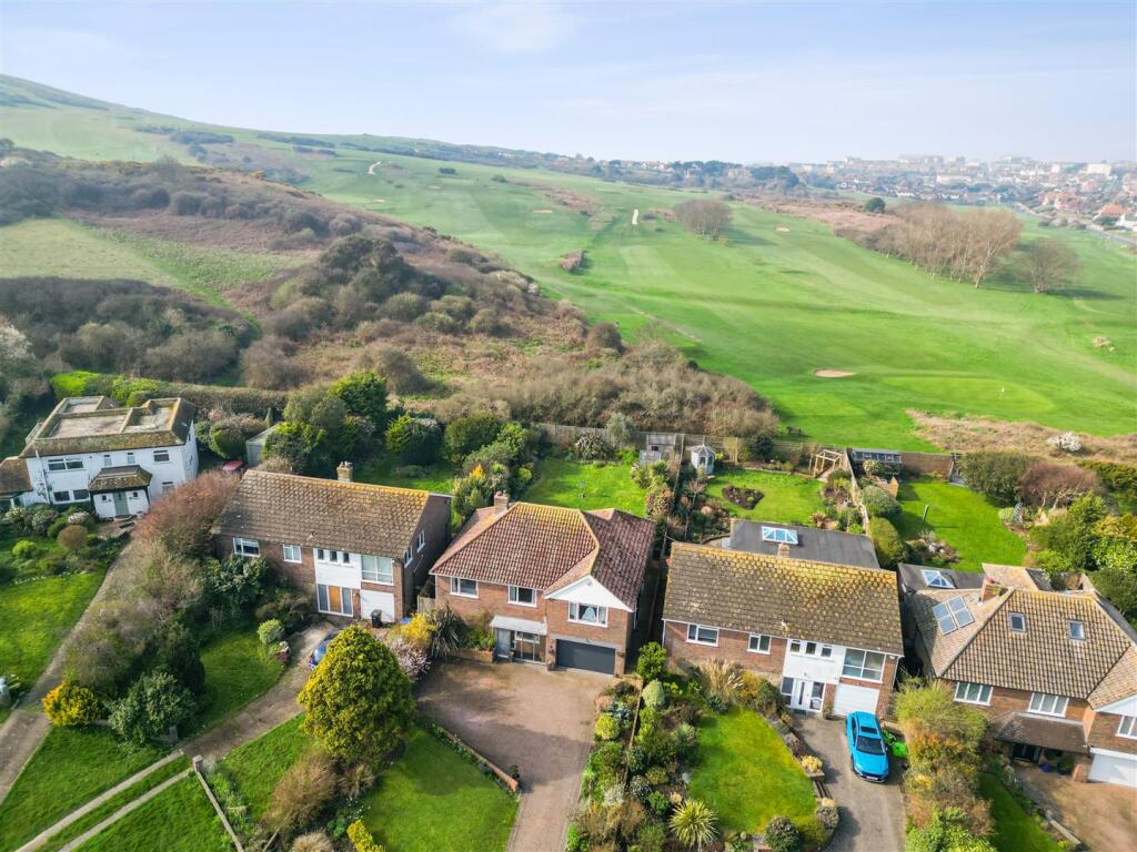 Lullington Close, Seaford photo 2
