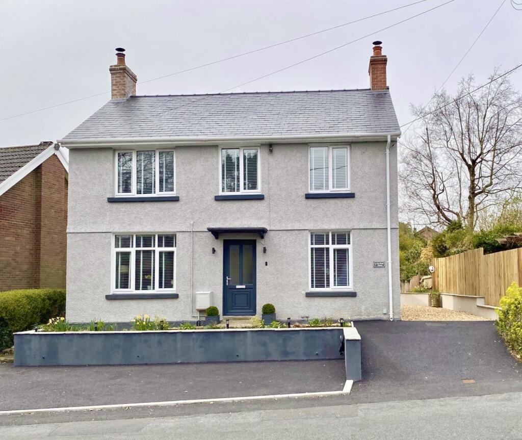 Main image of property: Plas Road, Pontardawe, Swansea.