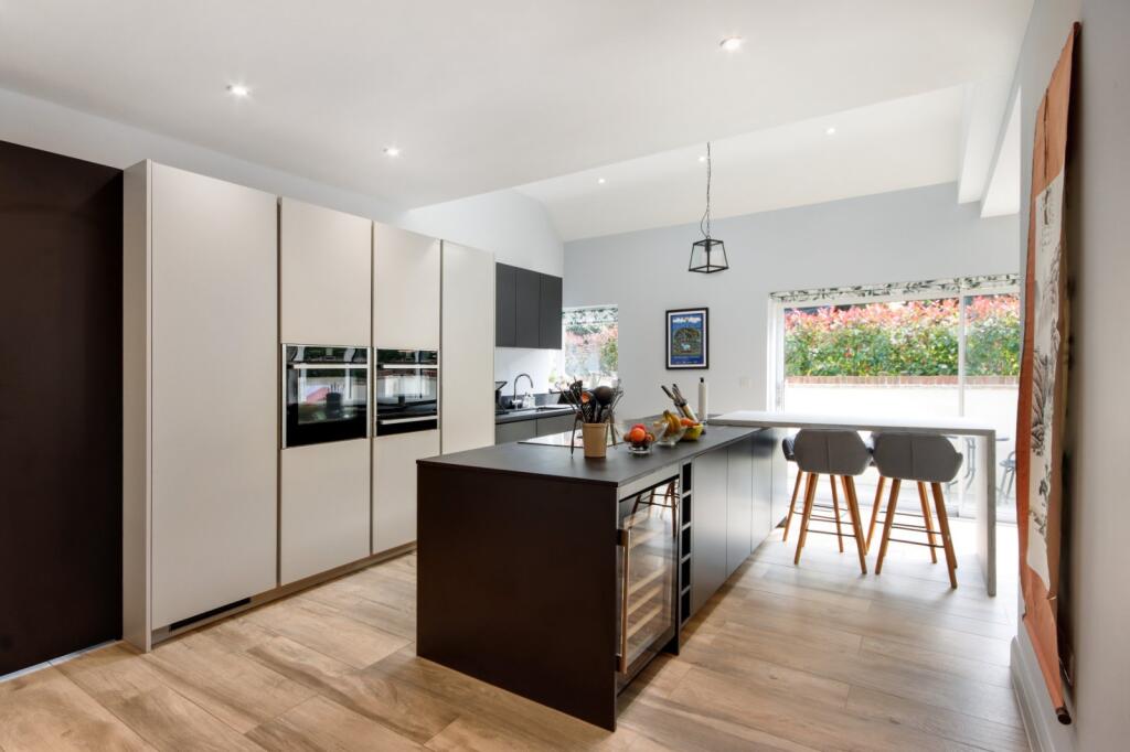 House in Tonbridge - More