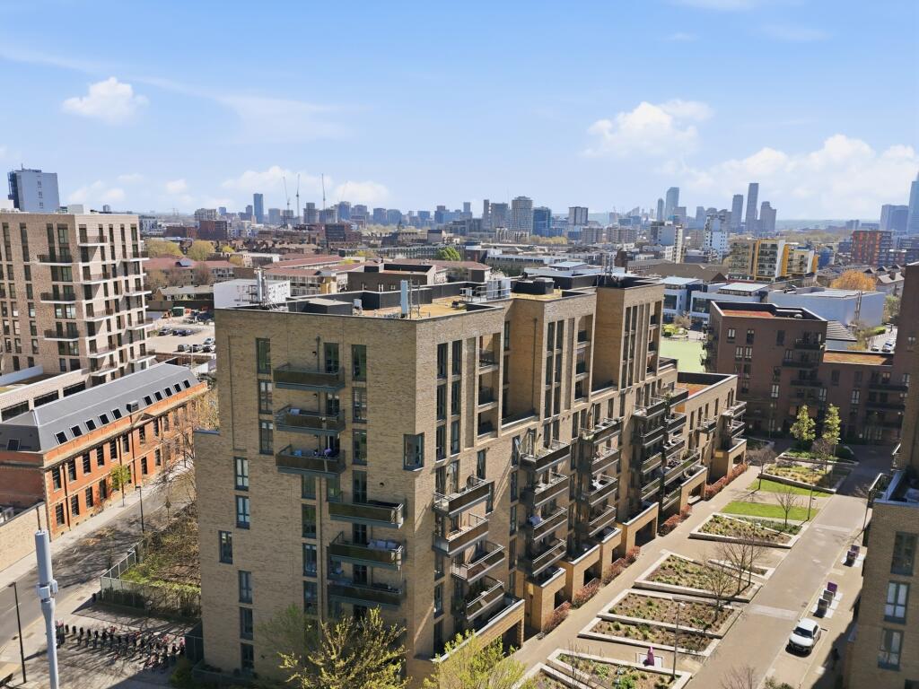 Main image of property: Sheave Court, Bow, E3