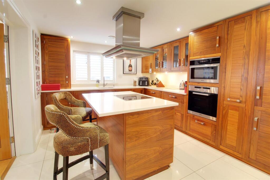 Additional image 18 of Bluebridge Road, Brookmans Park