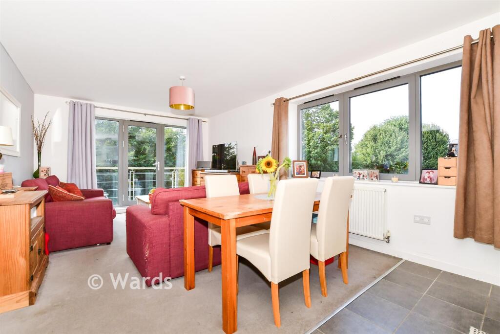 Apartment in Maidstone, Loose - View 3