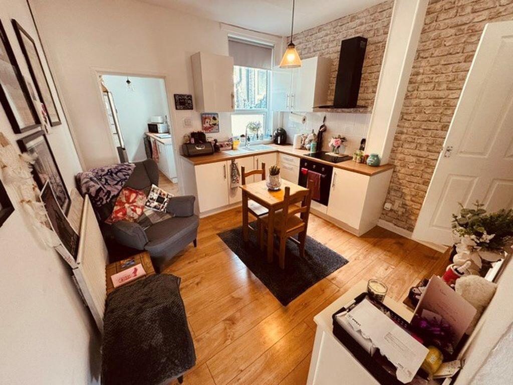 House in Stoke-on-Trent - More