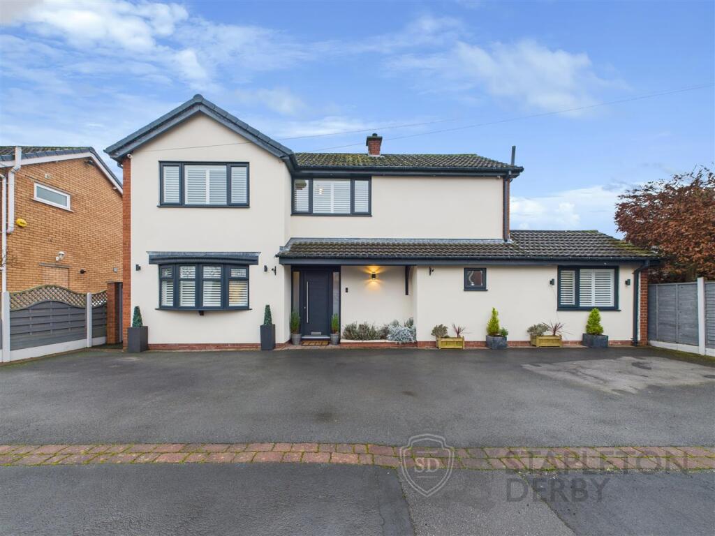 Main image of property: Pinedale, Rainford