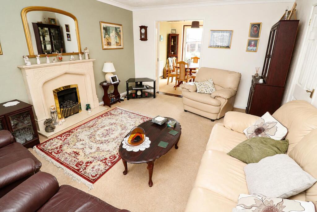 House in Rushden, North Northamptonshire - View 5