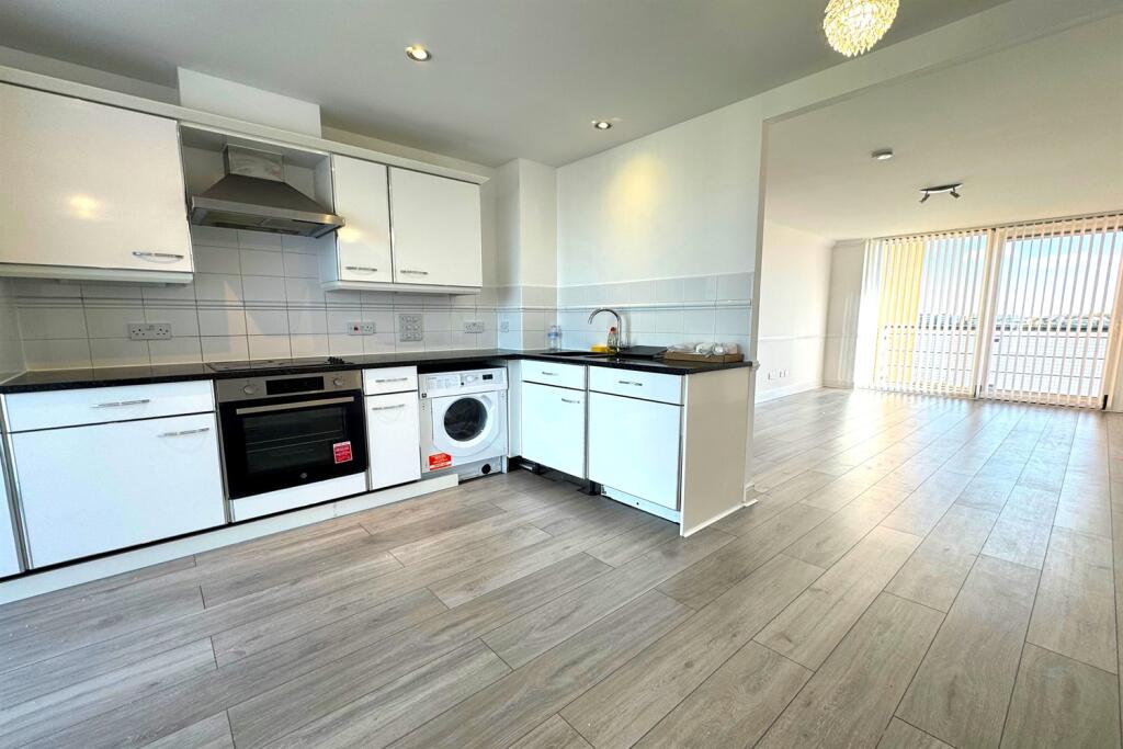 Apartment in London - View 5