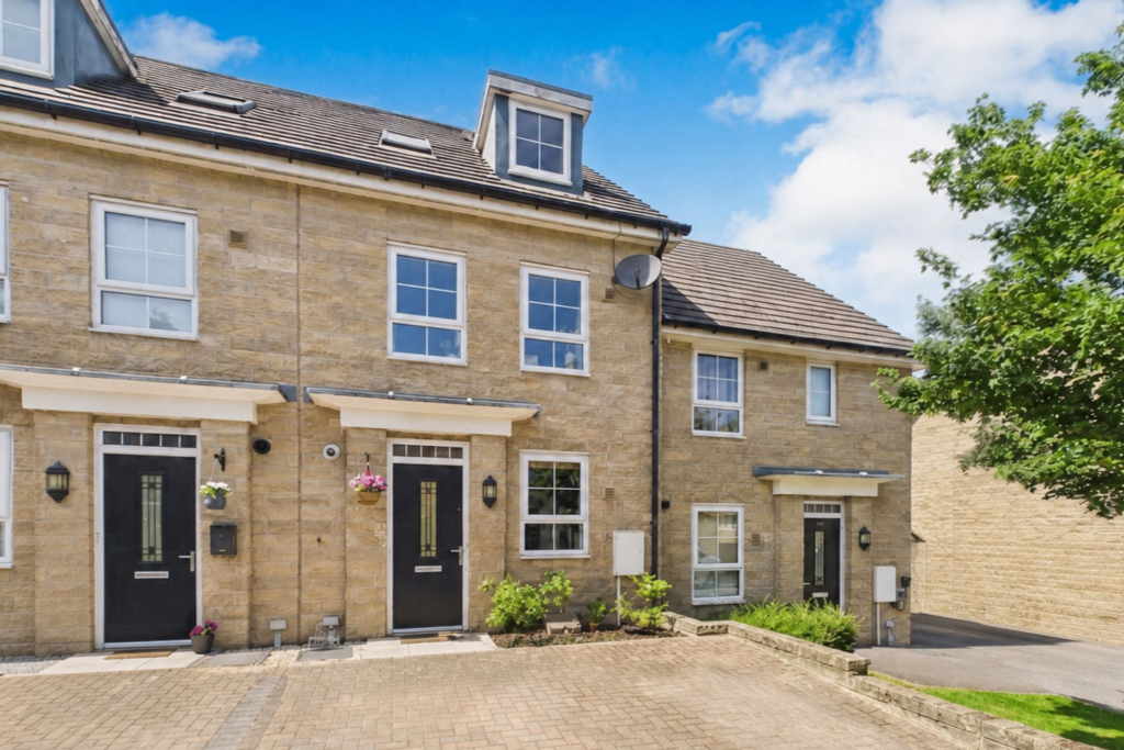 Main image of property: Burrfields Road, Chapel-En-Le-Frith, SK23