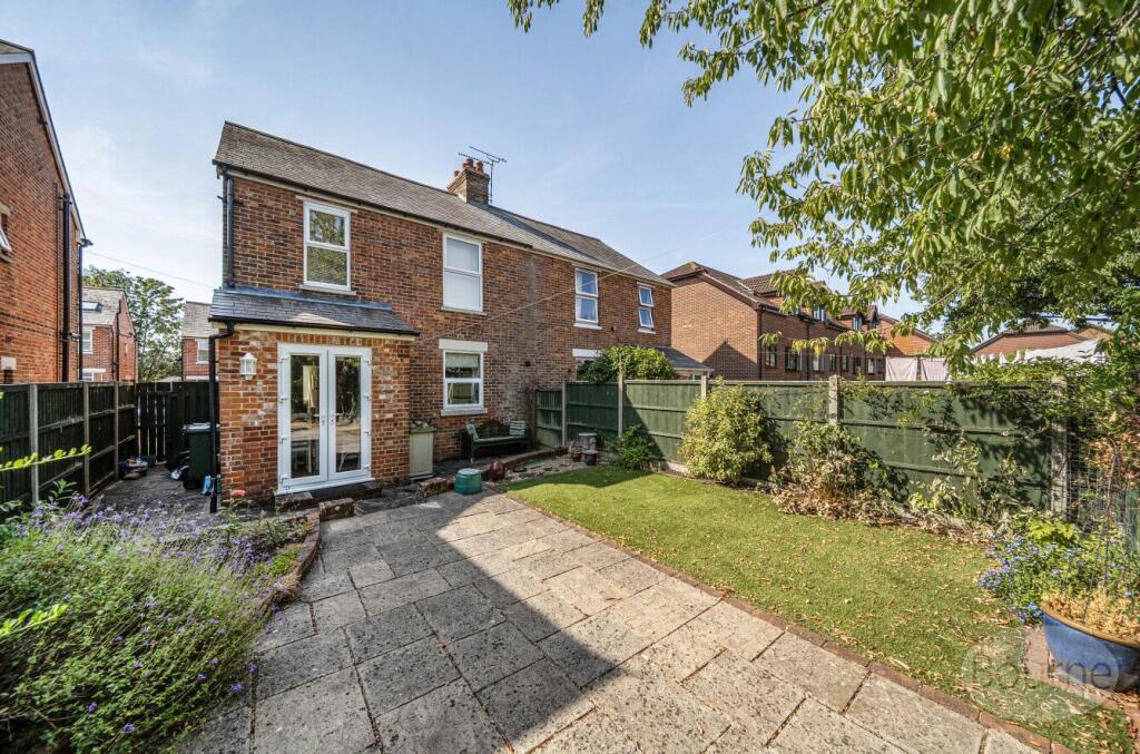 House in Guildford - View 4
