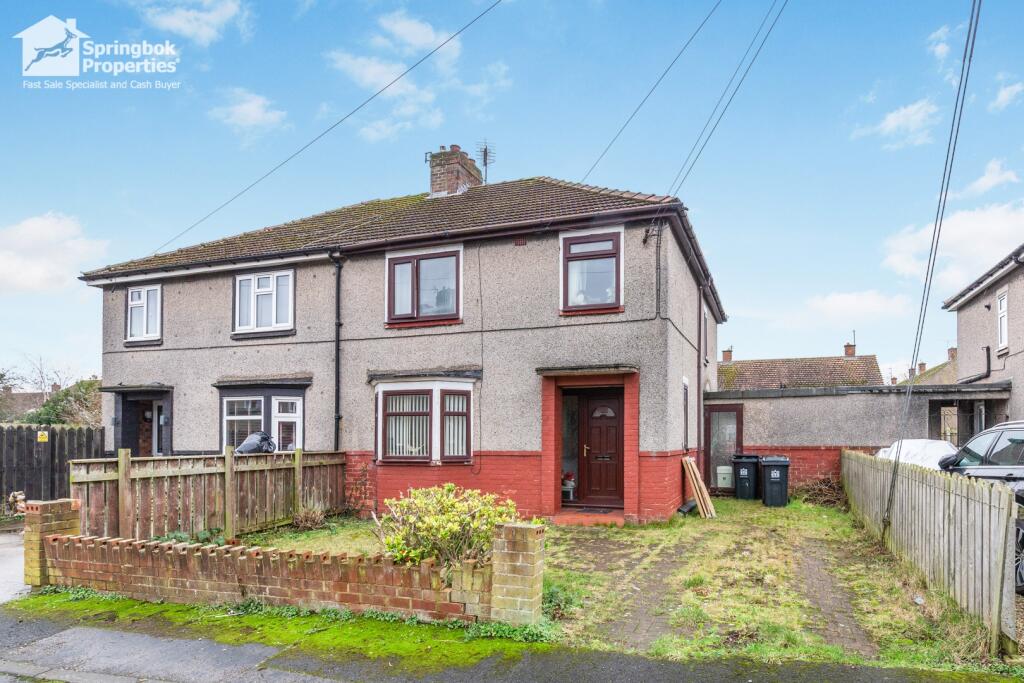 3-bed semi-detached on Thorntree Gardens, Middleton St. George, Darlington, Durham, £120,000