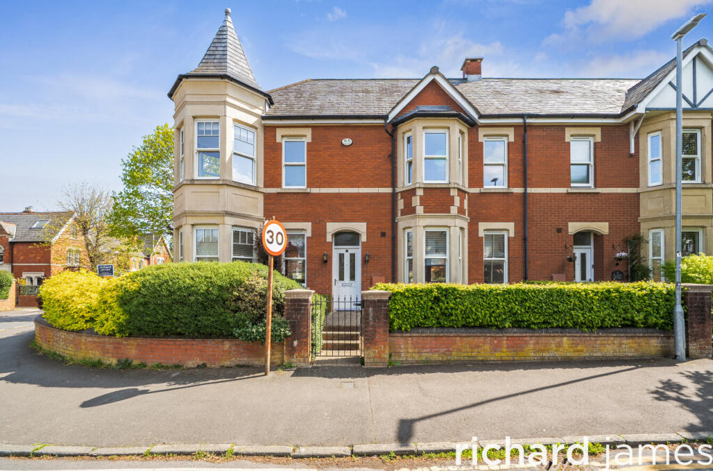 Main image of property: St James Terrace, Old Town, Swindon, SN1