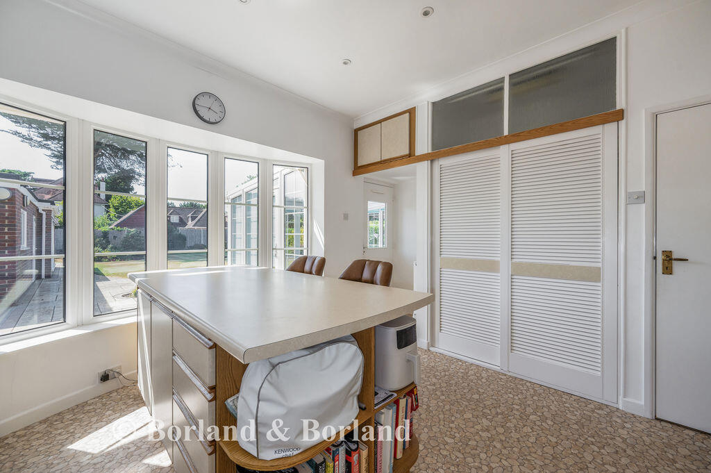Castle Avenue, Warblington - View 5