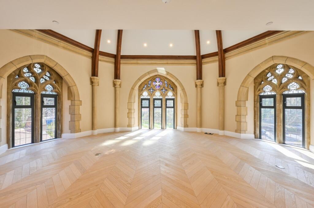 Apartment in London - View 2