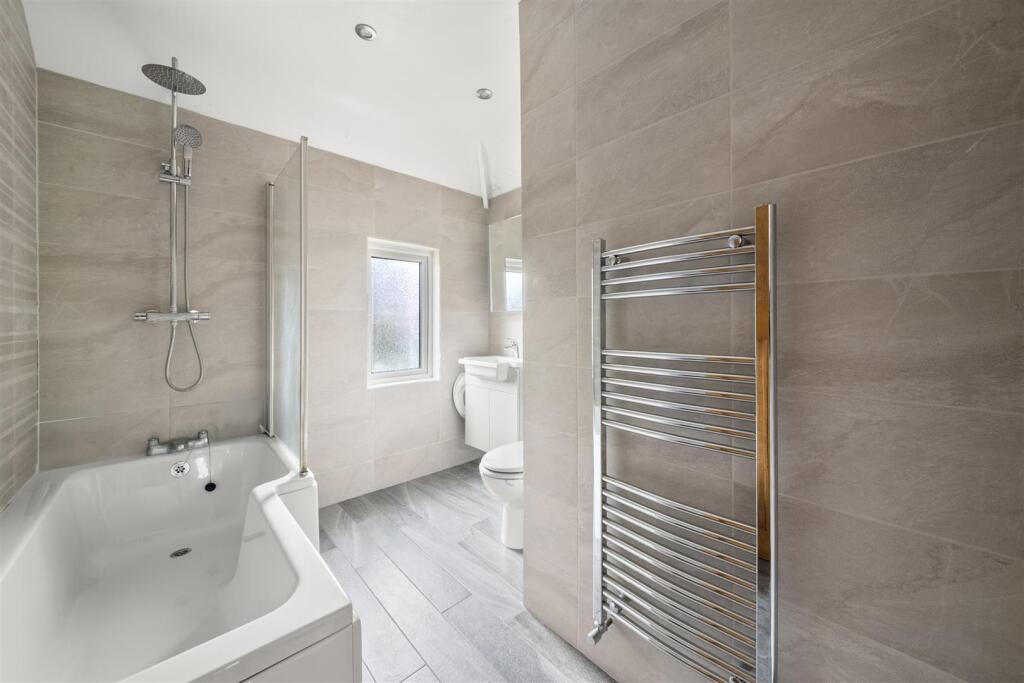 New Peachey Lane, Uxbridge photo 4
