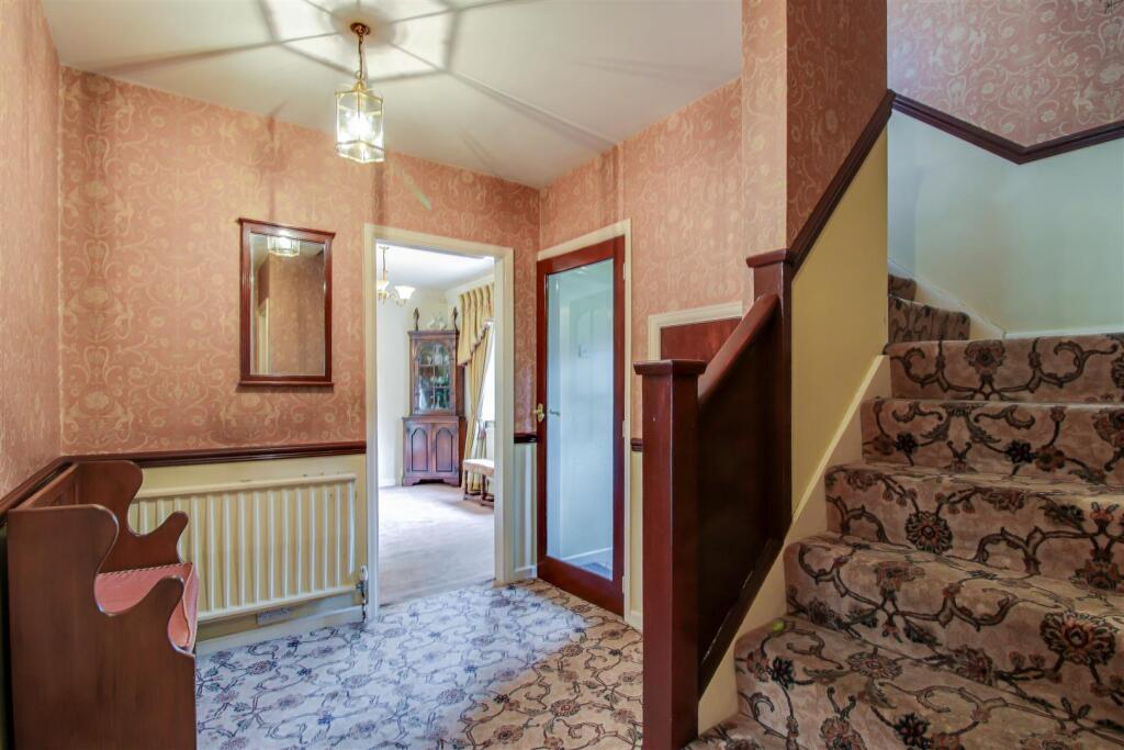 House in Wakefield, Stand Bridge, Pledwick - View 3