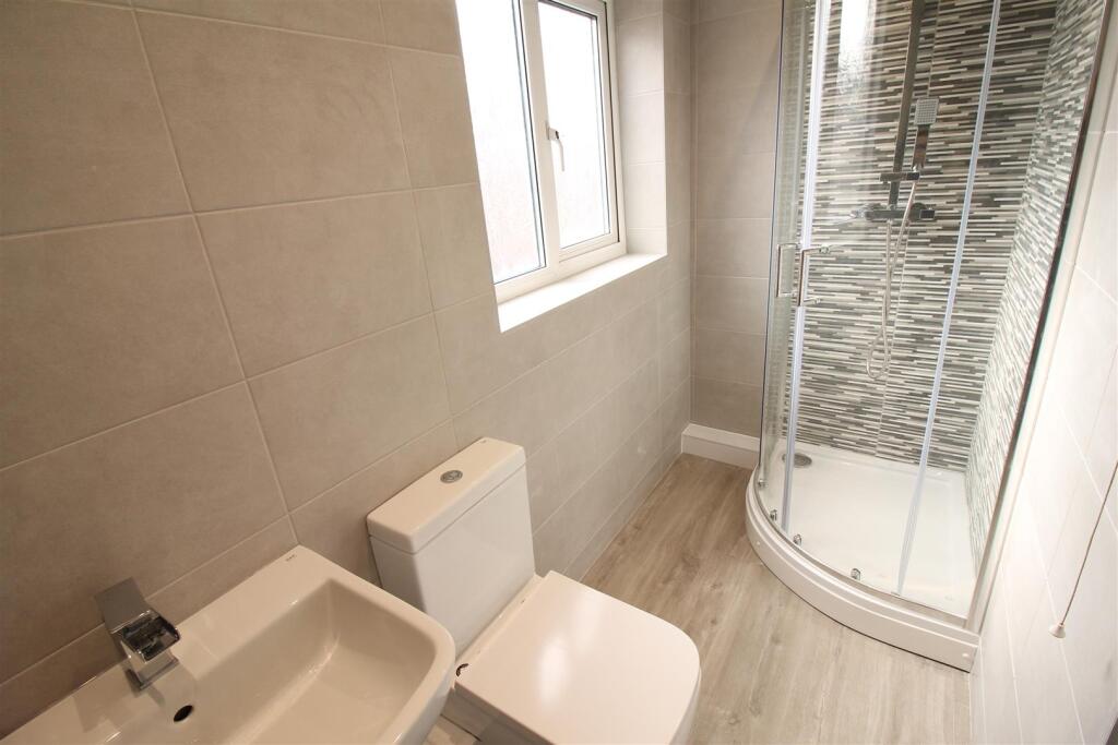 Apartment in Newcastle upon Tyne - View 5