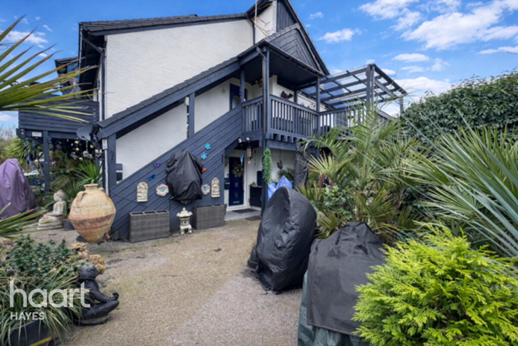 Main image of property: Marina Approach, Hayes