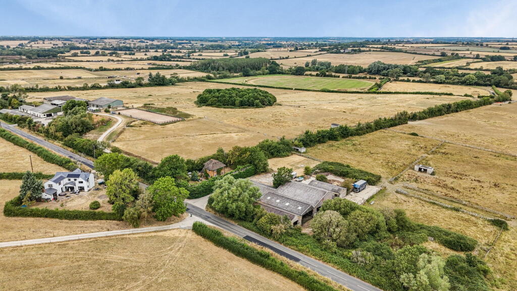 House in Milton Keynes - View 4