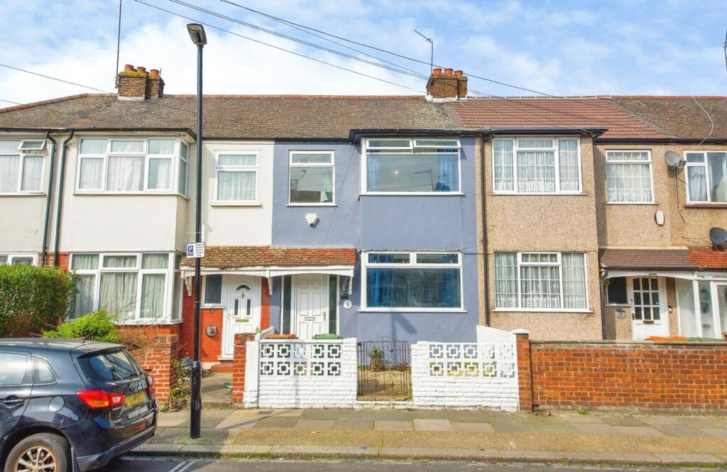 Main image of property: Randolph Approach, London, E16