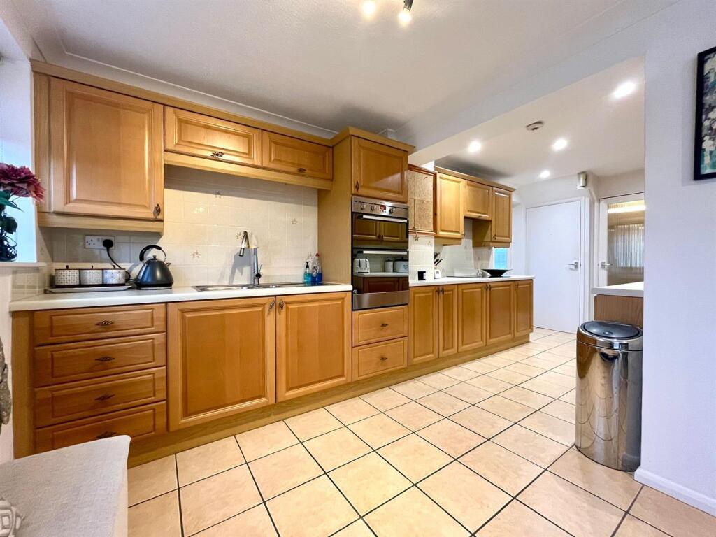 House in Northampton - View 5
