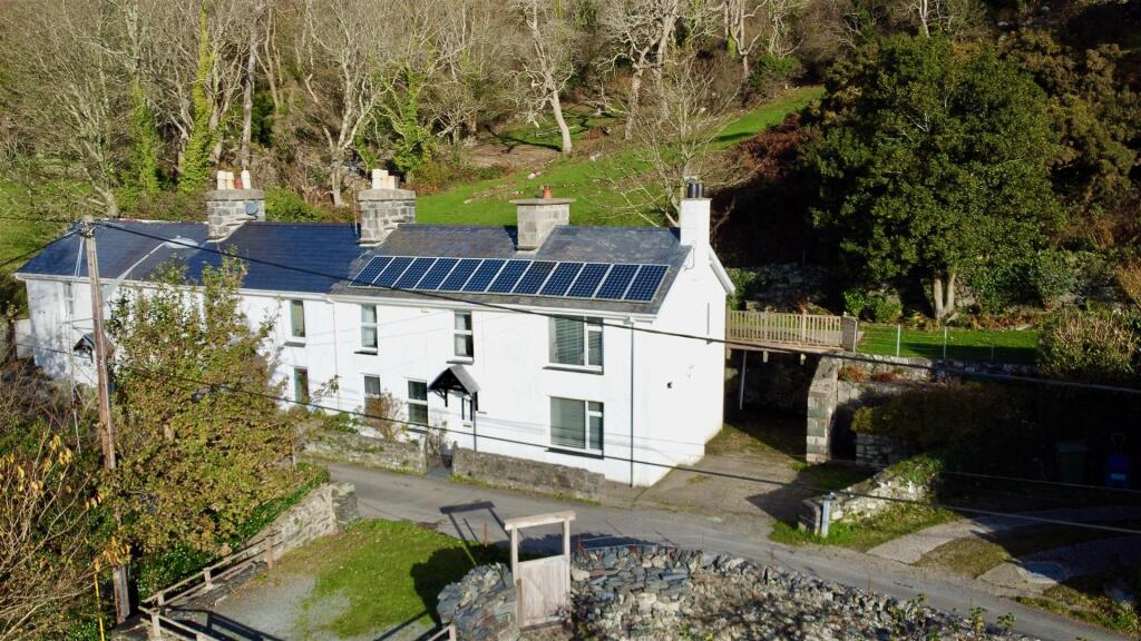 Main image of property: Llanbedr