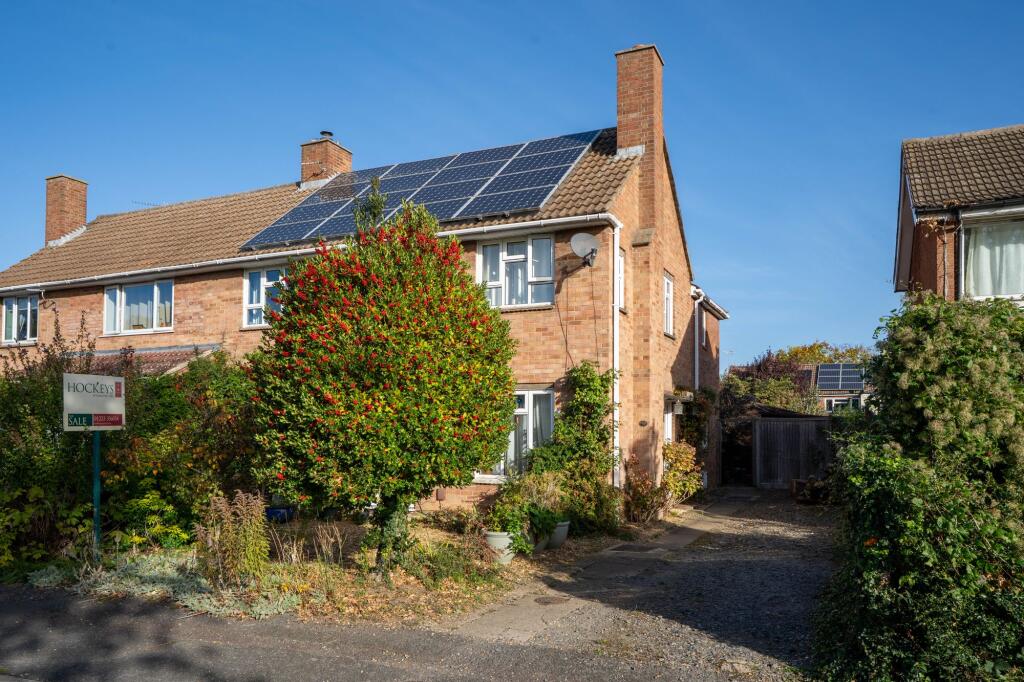 Main image of property: Harding Way, Cambridge, CB4