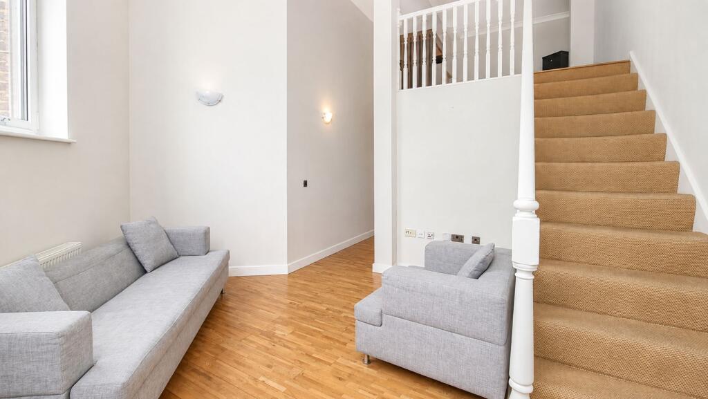 Apartment in London - View 3