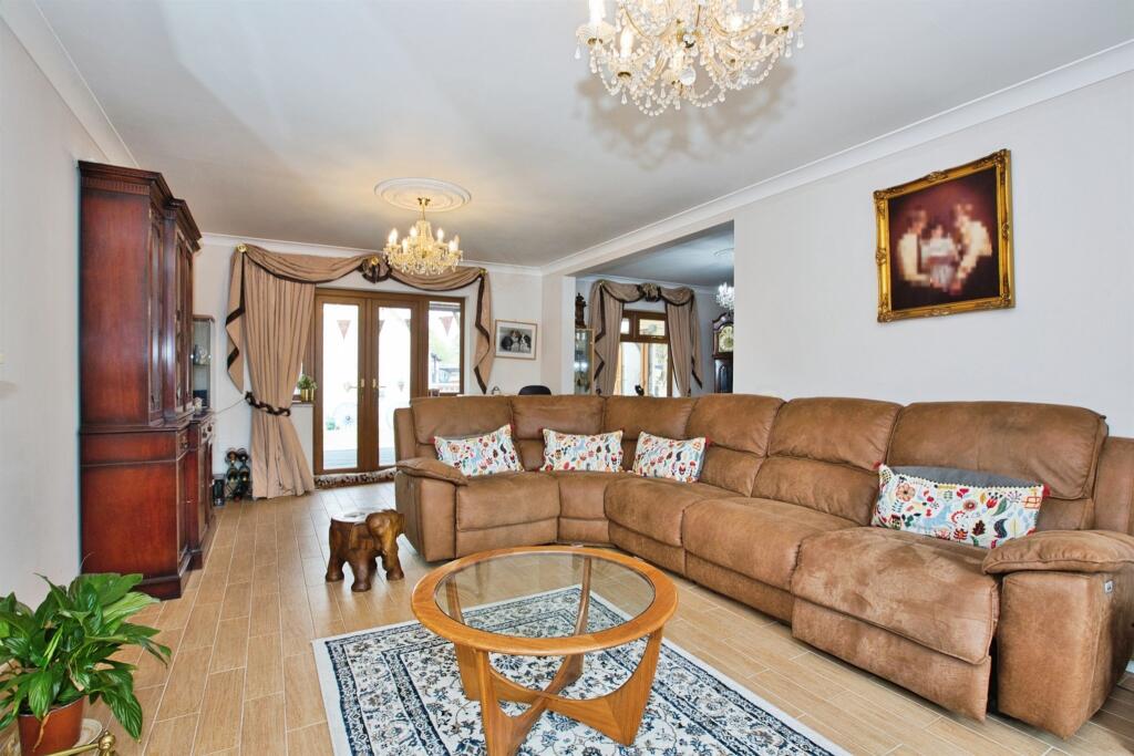 Additional image 4 of The Budds, Shepton Mallet