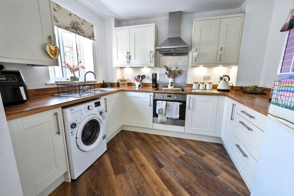 Hermitage Close, Ashbourne, DE6 photo 4