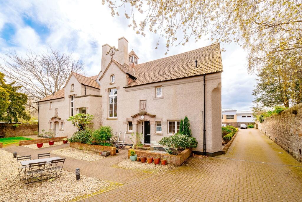 Apartment in Edinburgh, Church Hill, Morningside - View 2