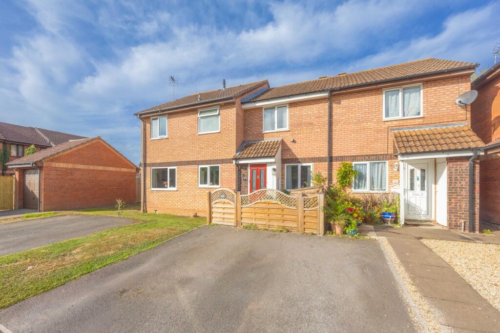 Main image of property: 28 AMBER MEAD, TAUNTON