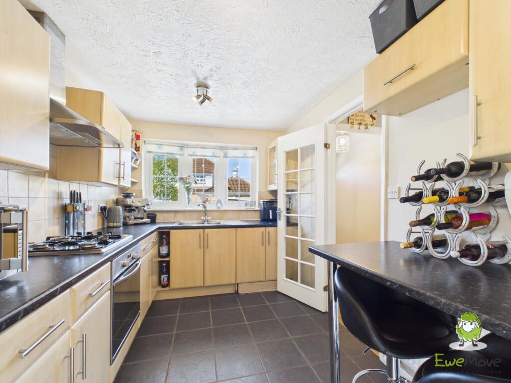 House in Basingstoke and Deane, Basingstoke - View 4