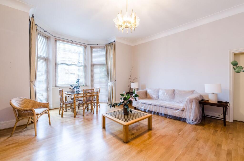 Apartment in London - More