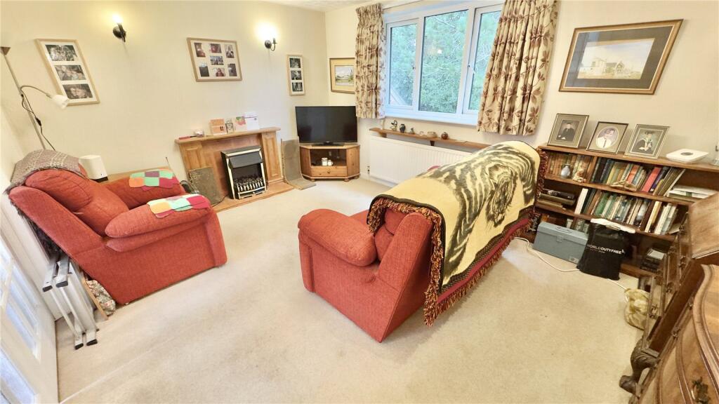 Erica Court, Heswall, Wirral, CH60 photo 3