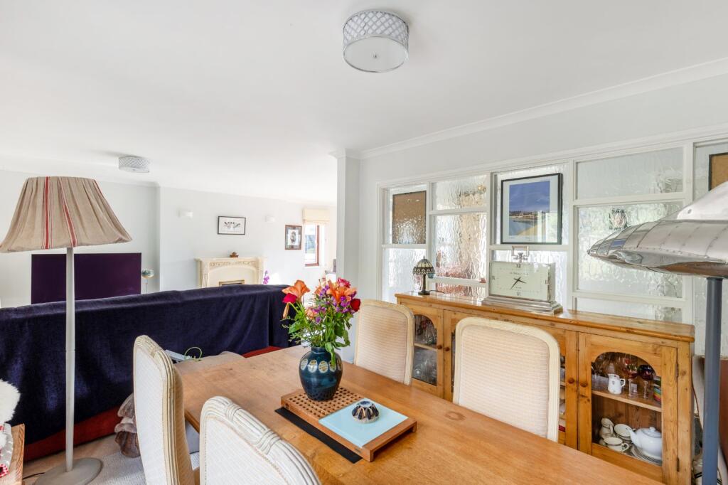 House in Cotswold, Bourton-on-the-Water - View 4