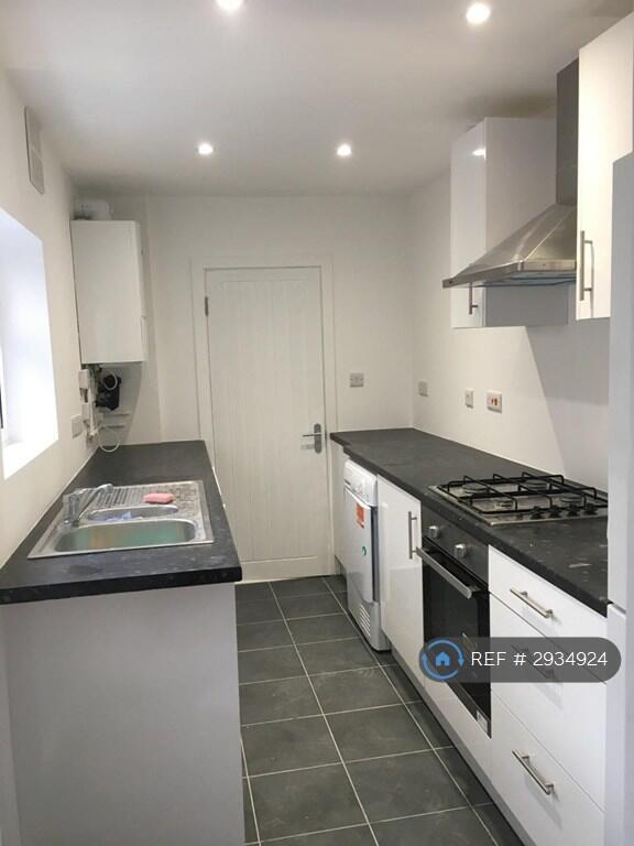 House in Watford - View 2