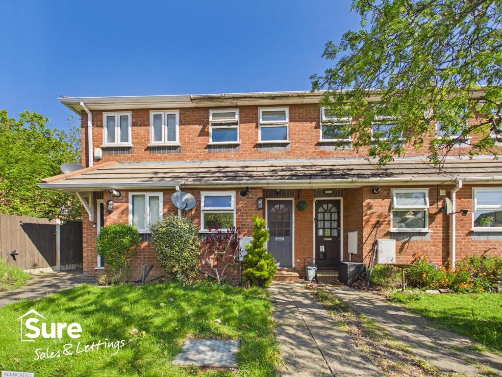 Main image of property: Wood End Close, Hemel Hempstead, Hertfordshire, HP2