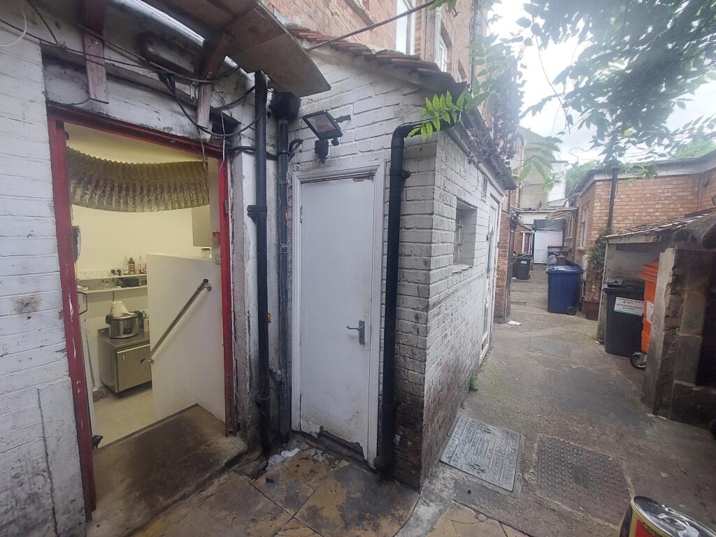 Rear Delivery & Storage